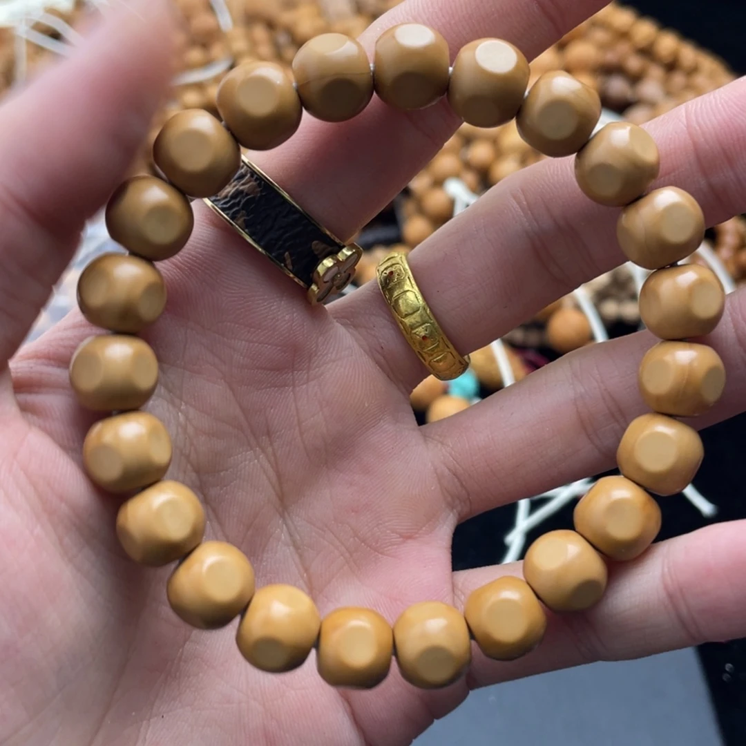 吊坠猴头核桃手串