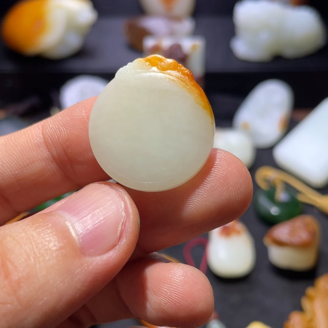 吊坠(不含链)未镶嵌和田玉圆牌