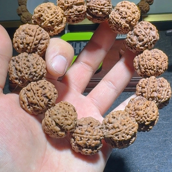 A***、金刚菩提吊坠然后客户说过