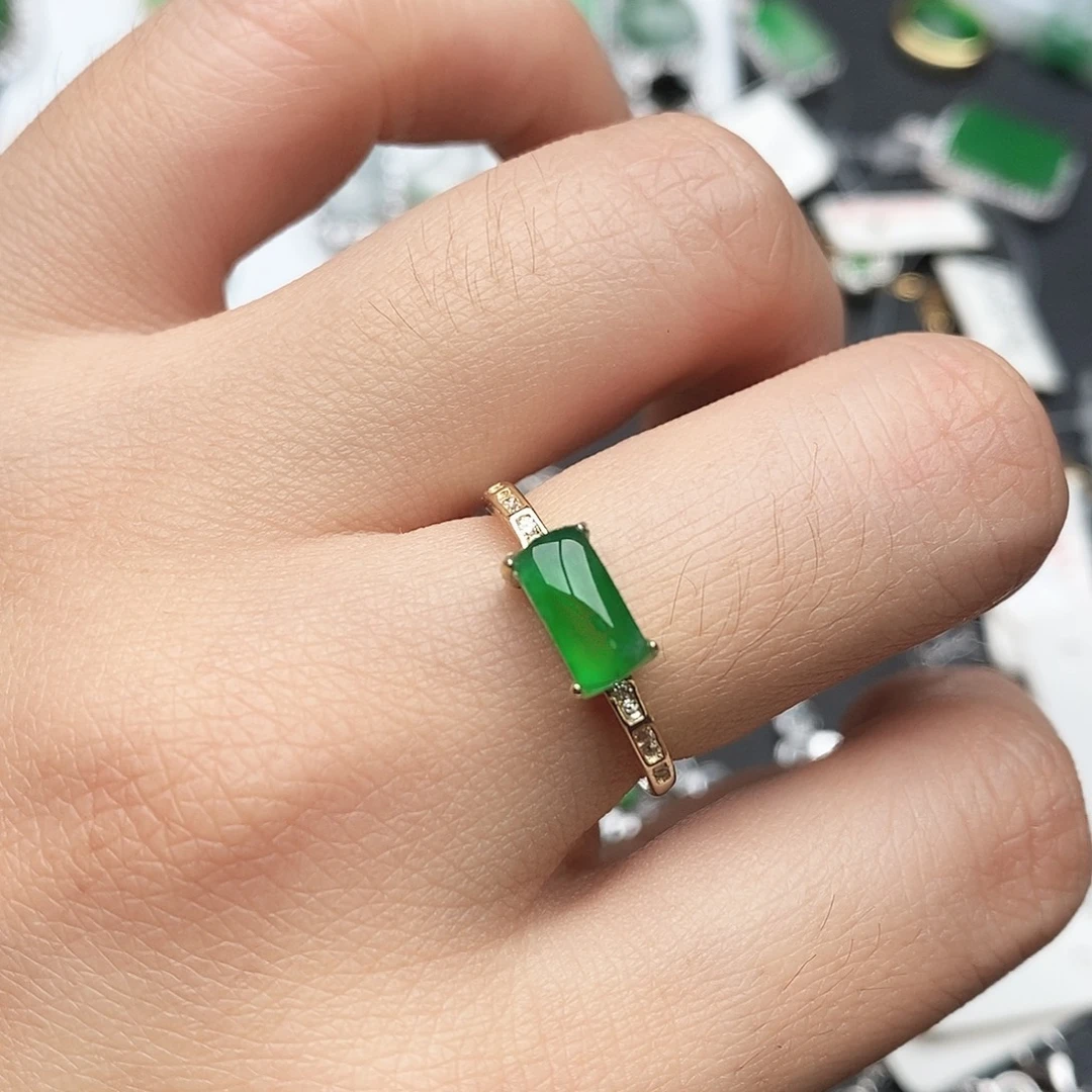 翡翠银S925镶嵌颈饰马鞍戒