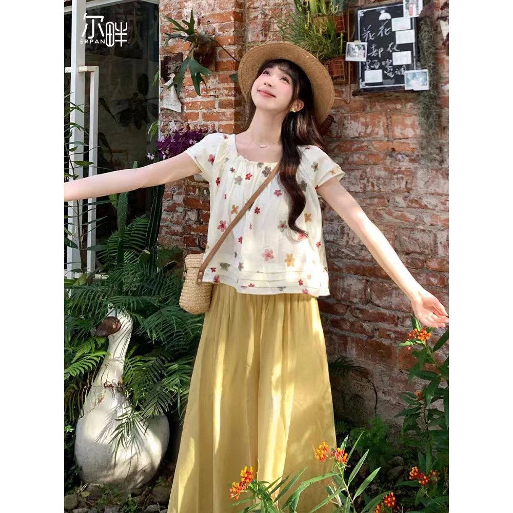 哺乳套装 2025夏季新款法式甜美碎花短袖+高腰休闲阔腿裤两件套潮