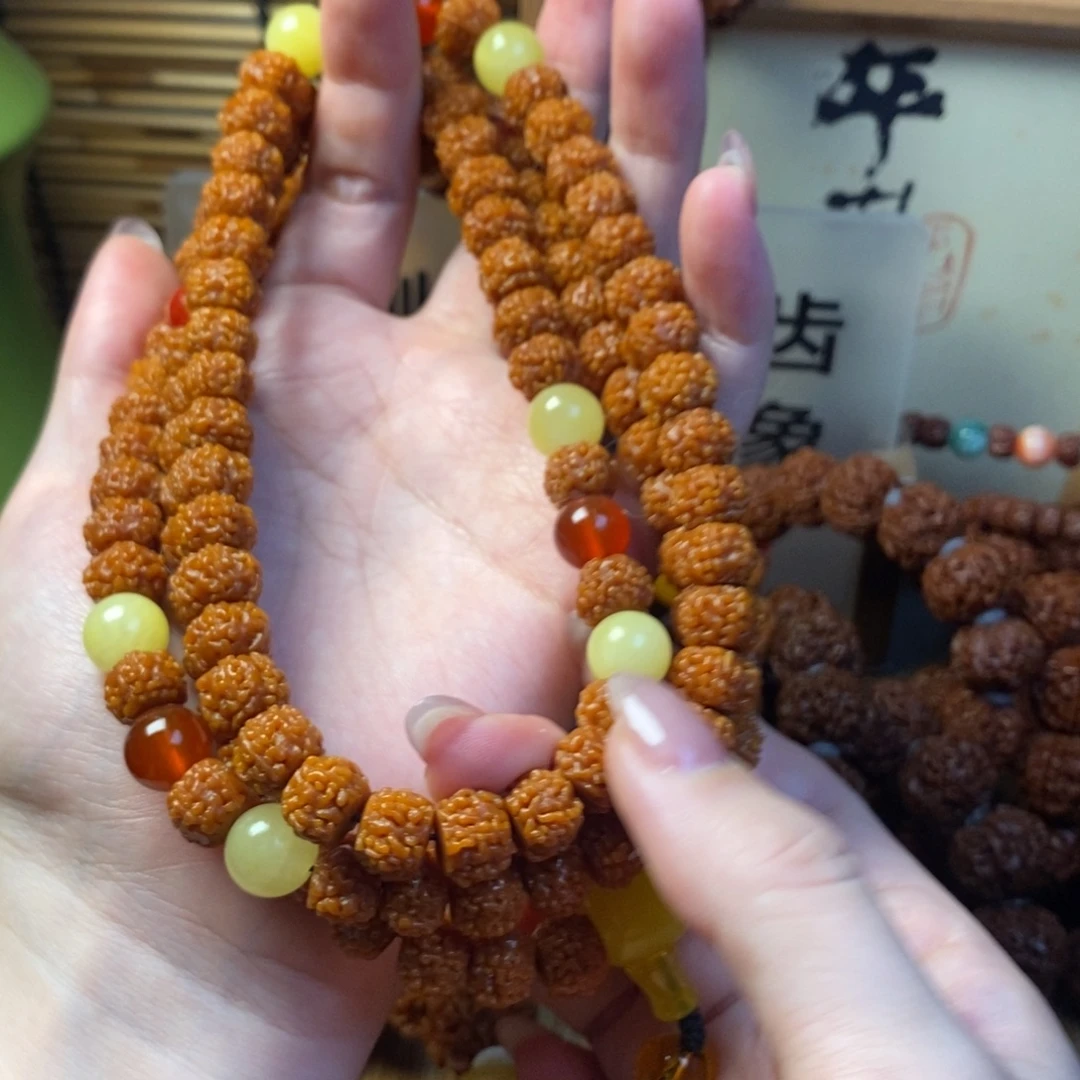 吊坠金刚菩提10。半玉化