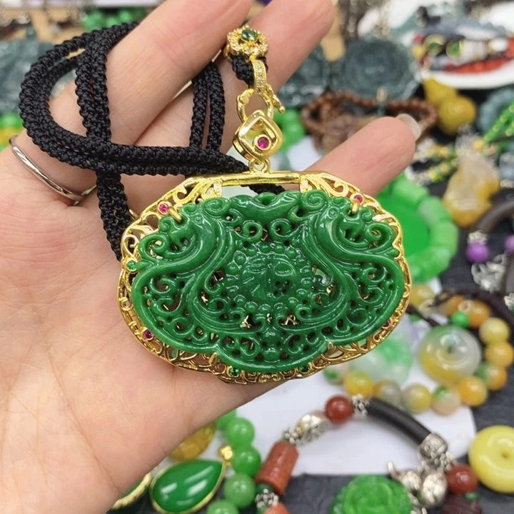 翡翠未镶嵌颈饰项链8