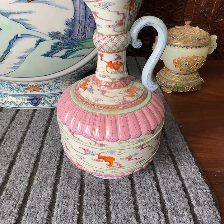 和***鸽摆件珐琅彩雕刻花浇壶壶