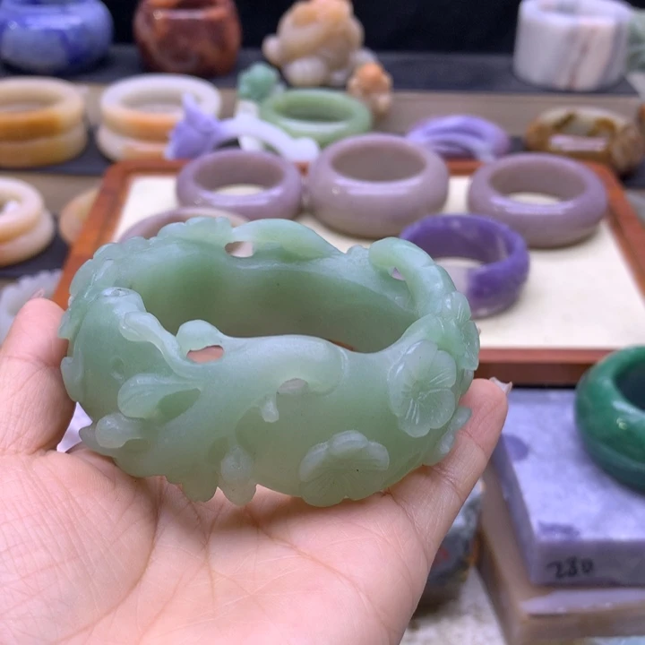 爱***儿石英质玉未镶嵌122344567890
