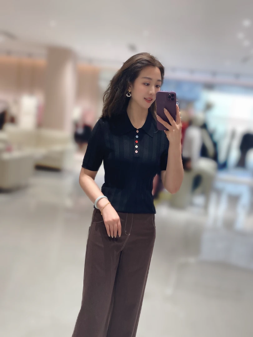 25271173【柚盐】时尚百搭翻领修身套头夏季黑色针织衫