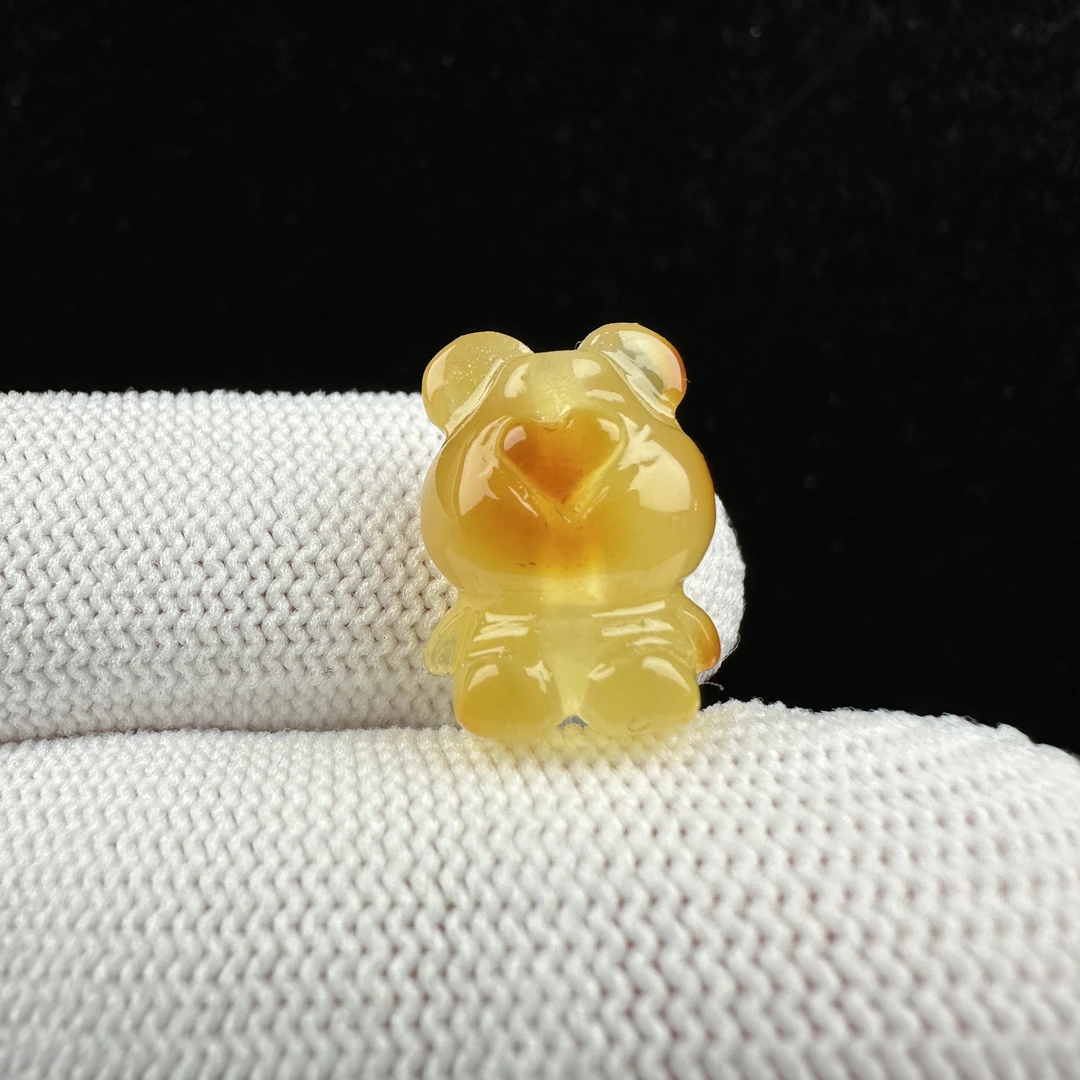 M6925天然原矿俄料蜜蜡 小熊 11.5*15mm支持鉴定
