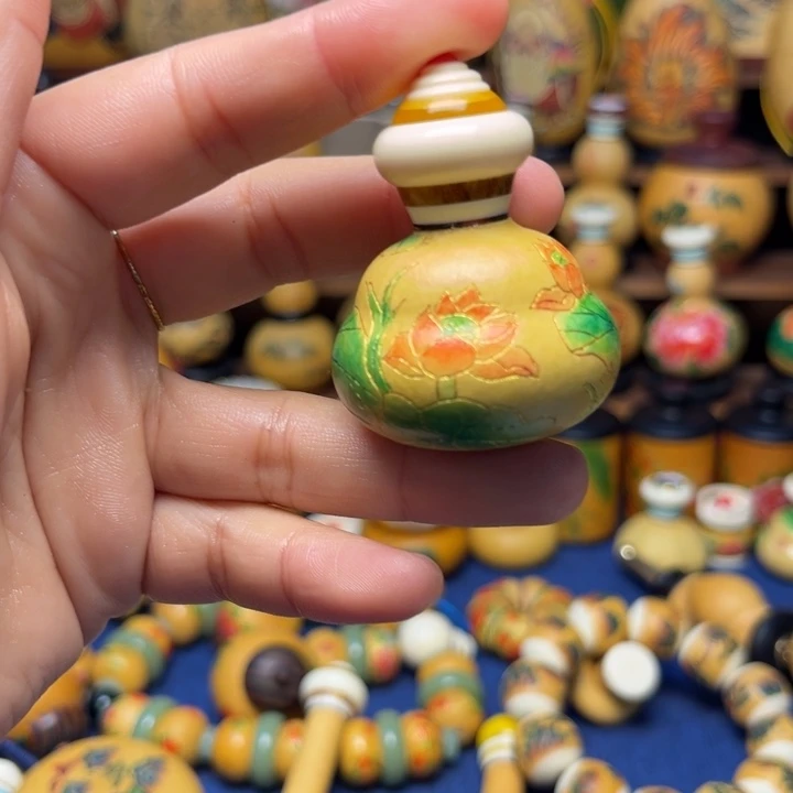 大叶紫檀（黑酸枝木类）