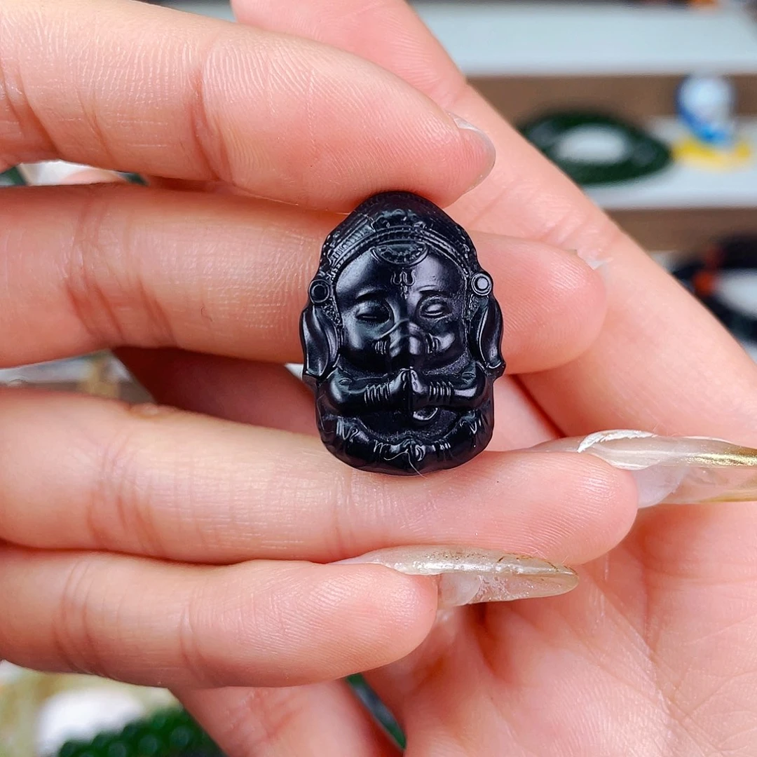 和田玉墨玉象神雕刻件（天地孔）未镶嵌