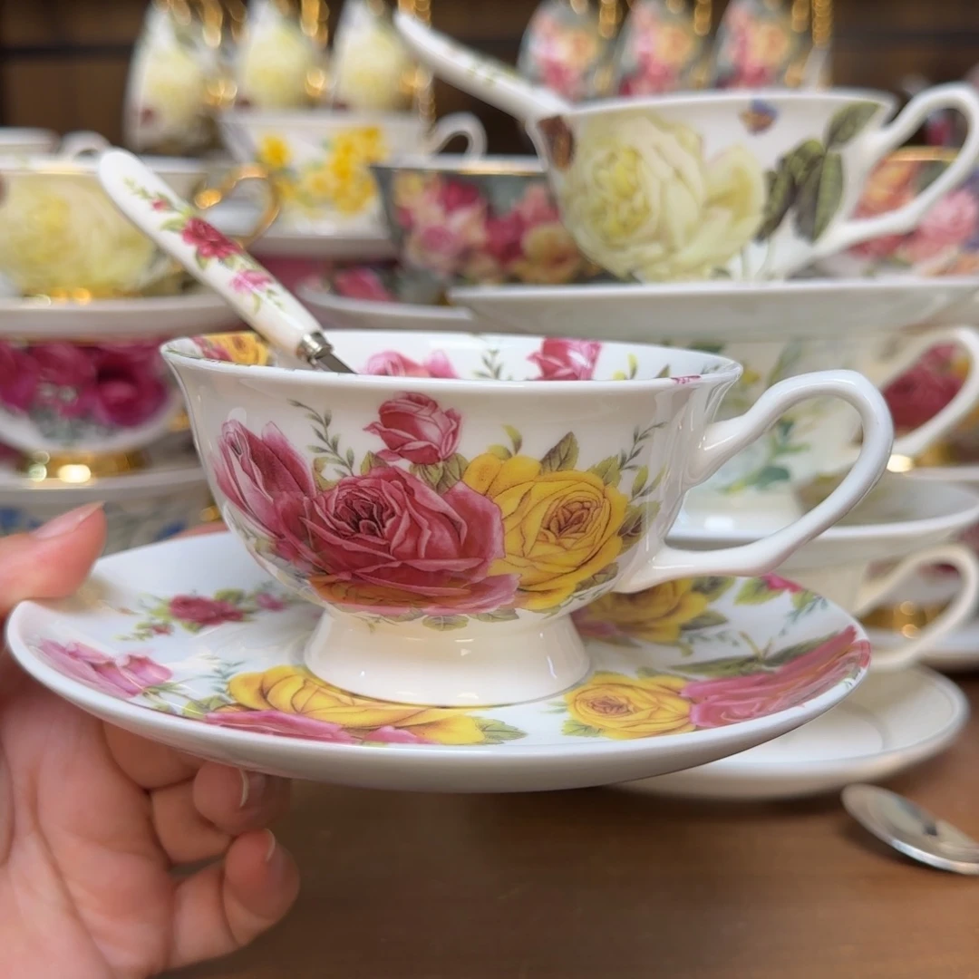 45%以上骨粉骨瓷繁华一杯一碟一勺快递装（拍两套送杯架）