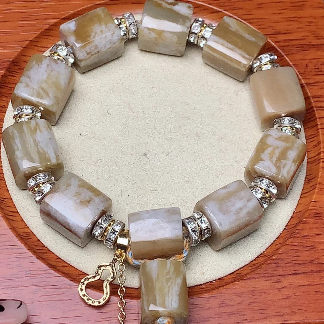 未镶嵌手链和田玉（糖玉）