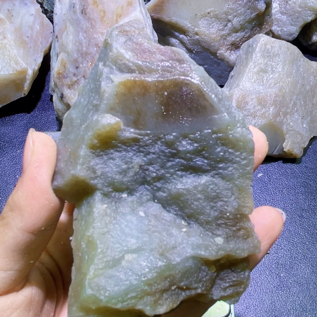 未镶嵌和田玉珠宝半成品