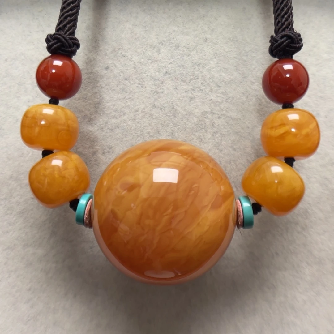 蜜蜡未镶嵌项链锁骨