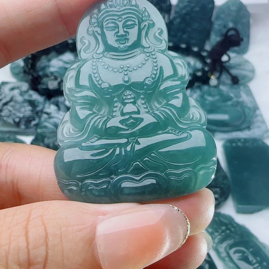 颈饰未镶嵌翡翠多样性发货天然的A货翡翠