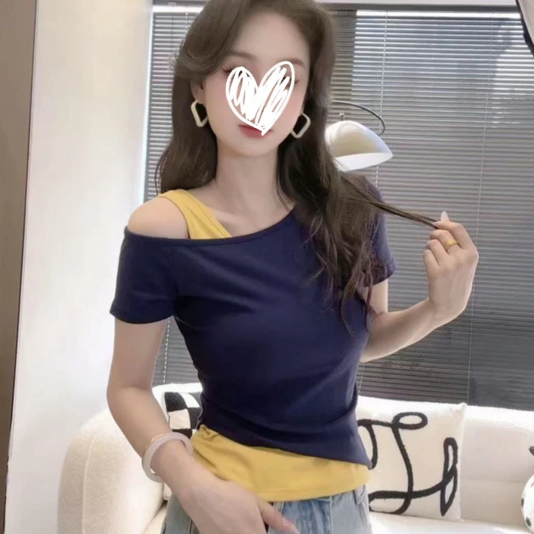 设计感拼接撞色假两件修身辣妹露肩显瘦百搭T恤2025年新款女上衣