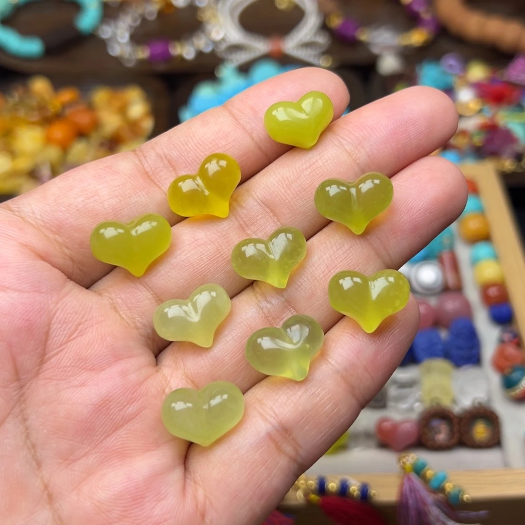 未镶嵌蛇纹石玉屁桃爱心发一个