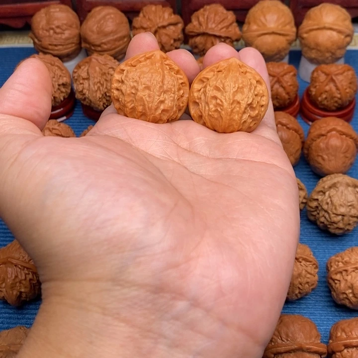 文玩核桃把件H*桃心官帽