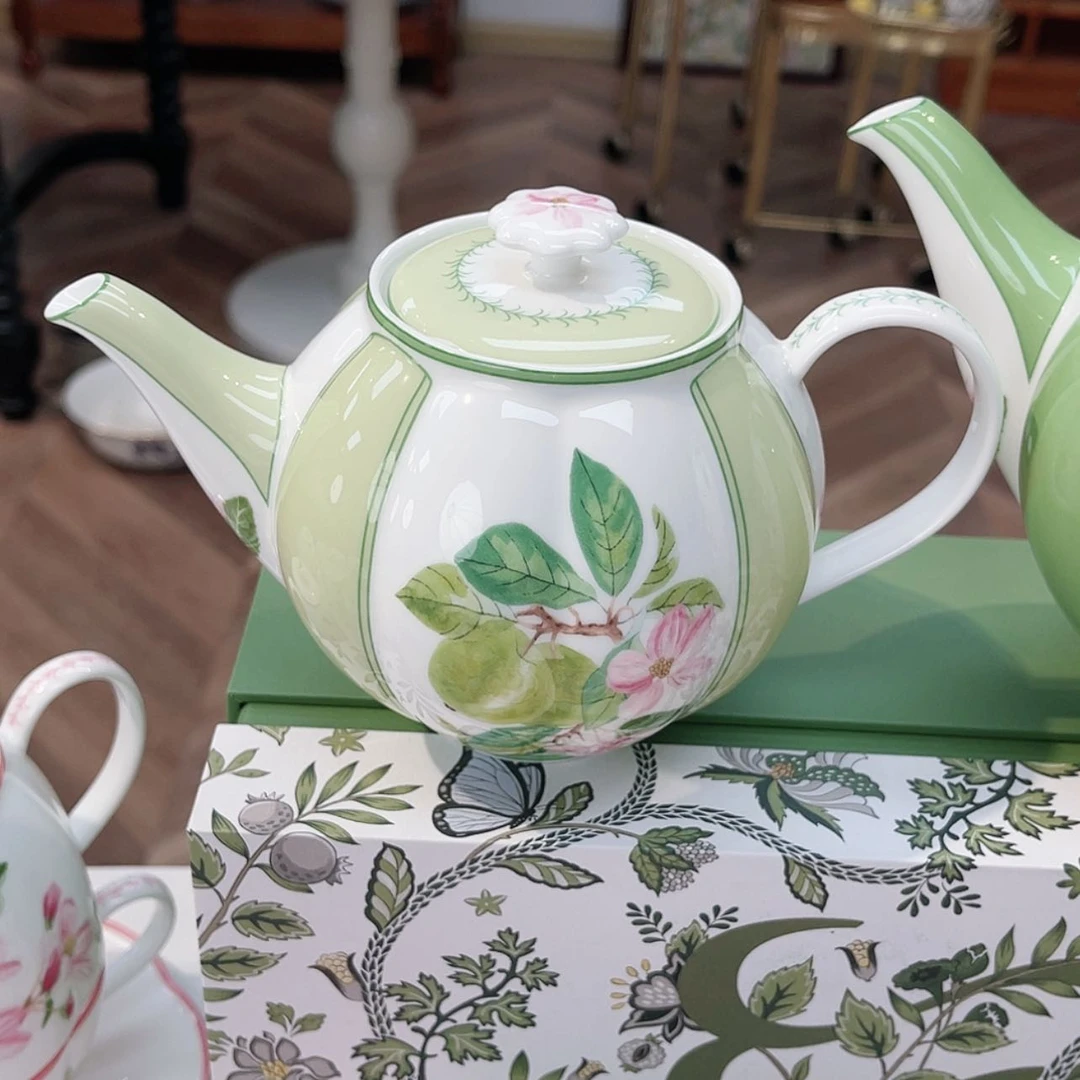 【闪购商品】瓷片壶壶———————