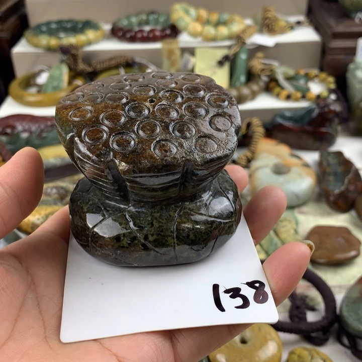 岫岩河磨玉（透闪石质玉）未镶嵌珠宝奇石