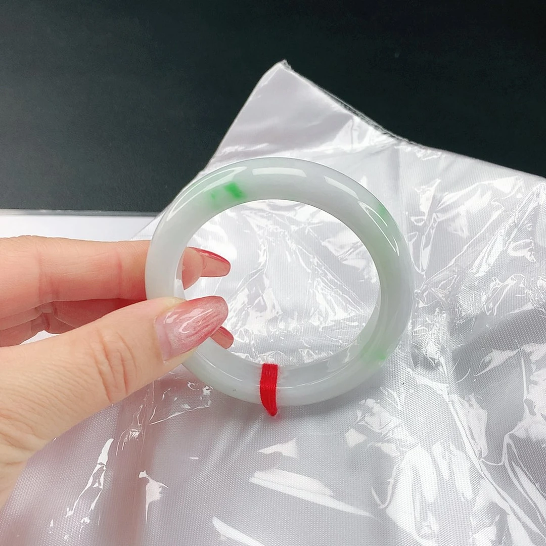 翡翠手镯未镶嵌翡翠161