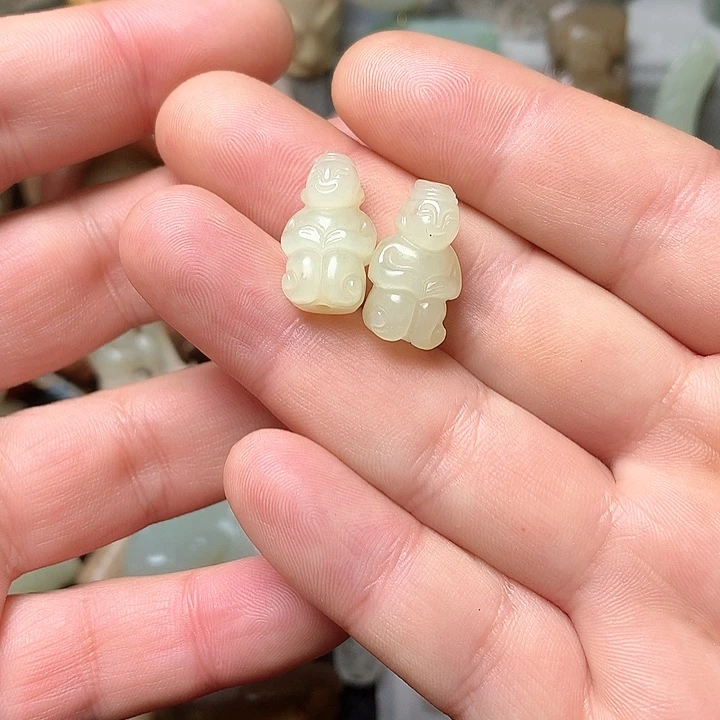 未镶嵌和田玉挂件齐**白