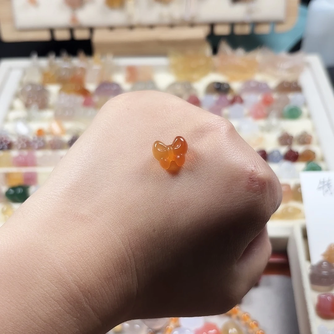 y***间玛瑙/玉髓未镶嵌颈饰