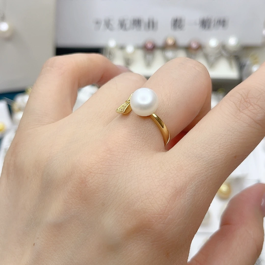 淡水珍珠合金吊坠(赠链)