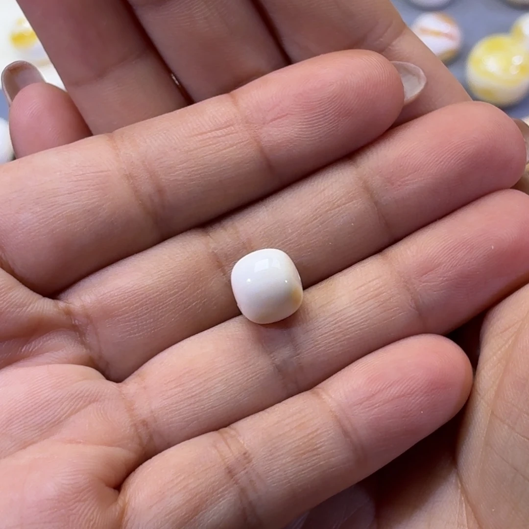 如****琥珀未镶嵌珠宝奇石