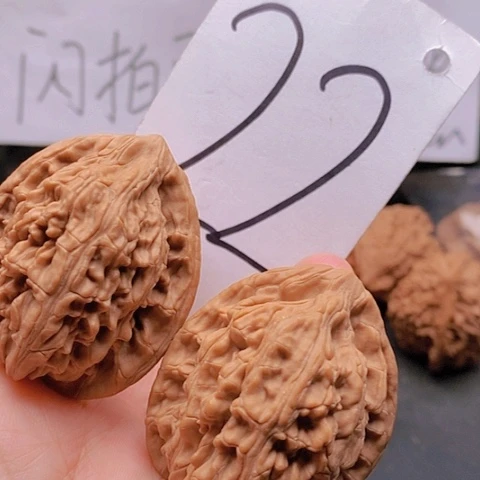 吊坠桃核40全品龙门柱