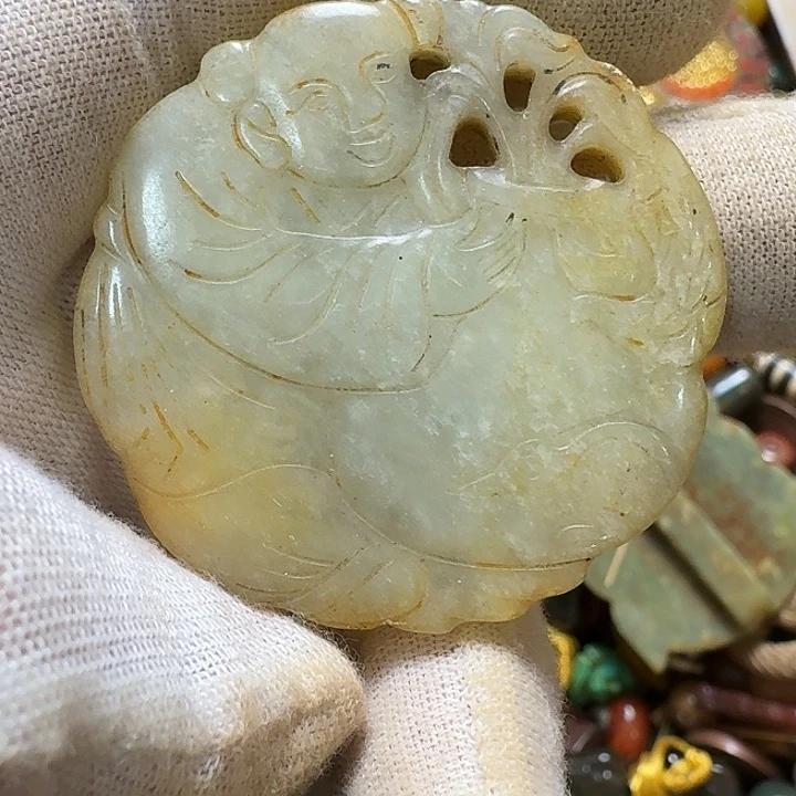 和田玉未镶嵌挂件