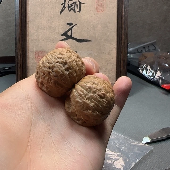 文玩核桃吊坠铁锤38