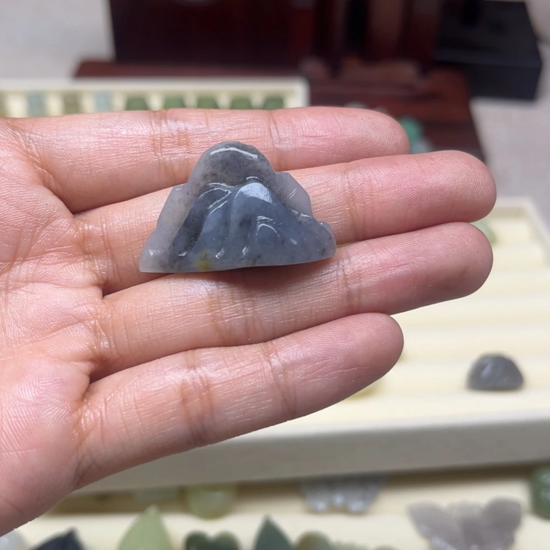 萌***萌和田玉未镶嵌珠宝半成品