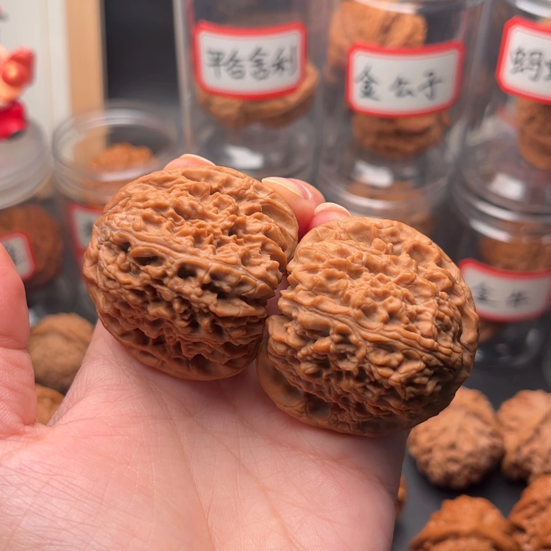 文玩核桃把件45.5精品南疆石