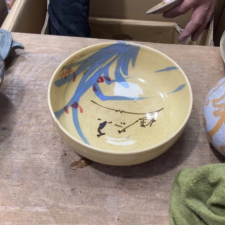 芥***吃中古品默认微瑕看好下手