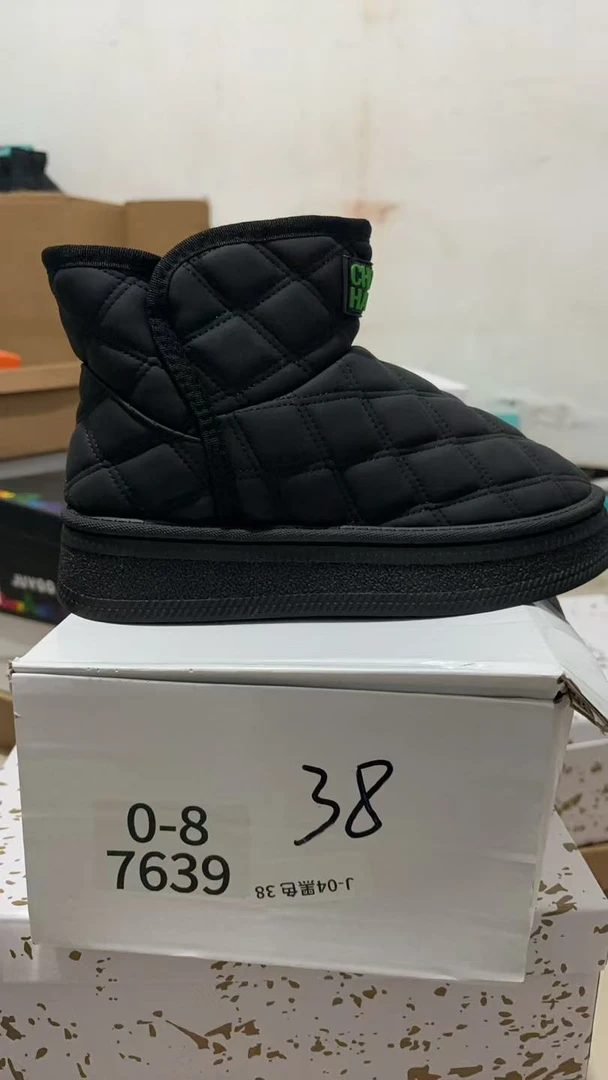 7639冬季保暖加厚圆头时尚雪地靴靴子休闲防水厚底加绒短筒秋冬