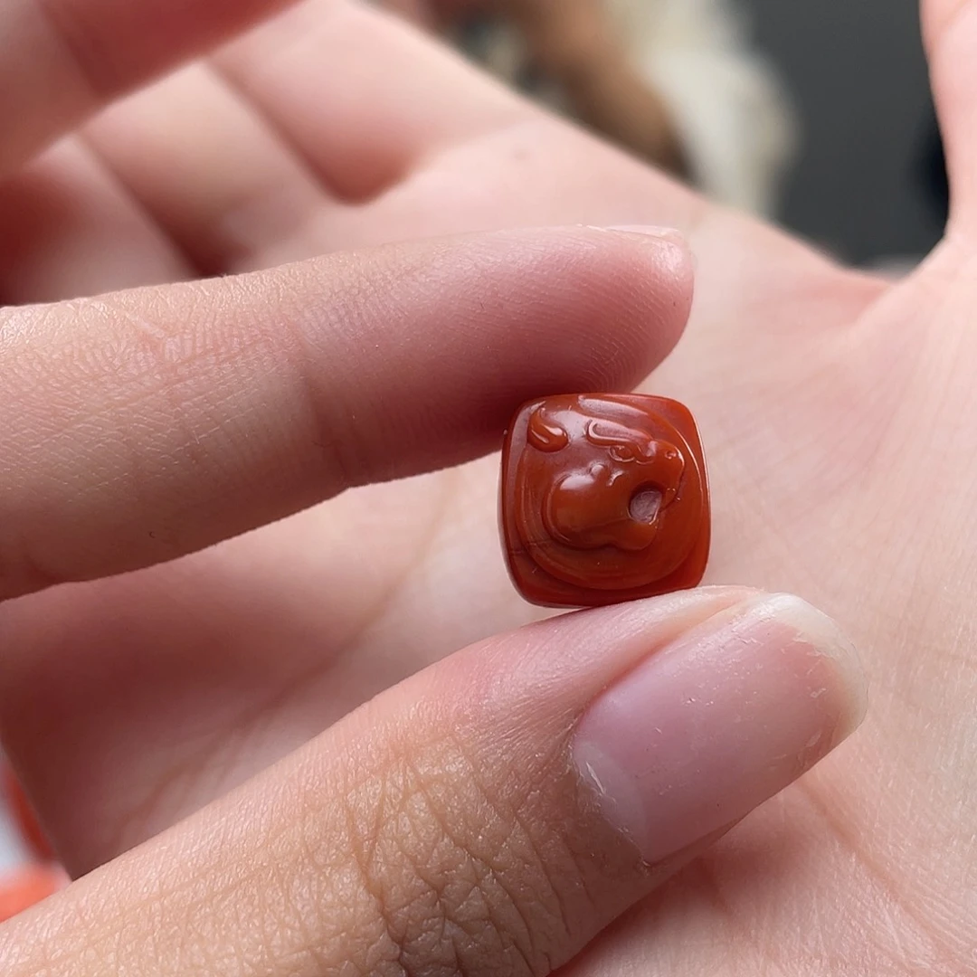 南红玛瑙南红玛瑙未镶嵌