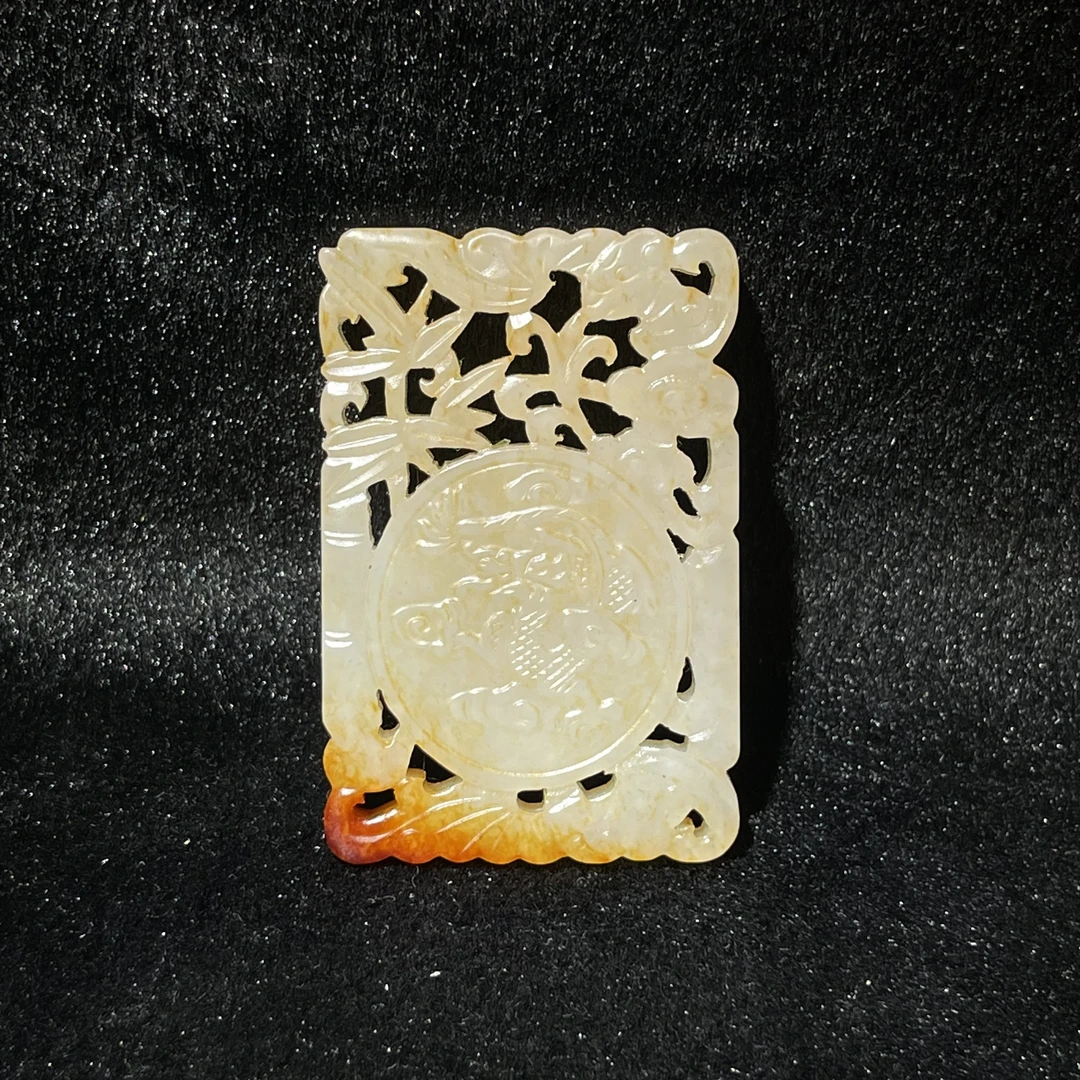 臻藏（8a）和田玉镂空玉牌2503180012