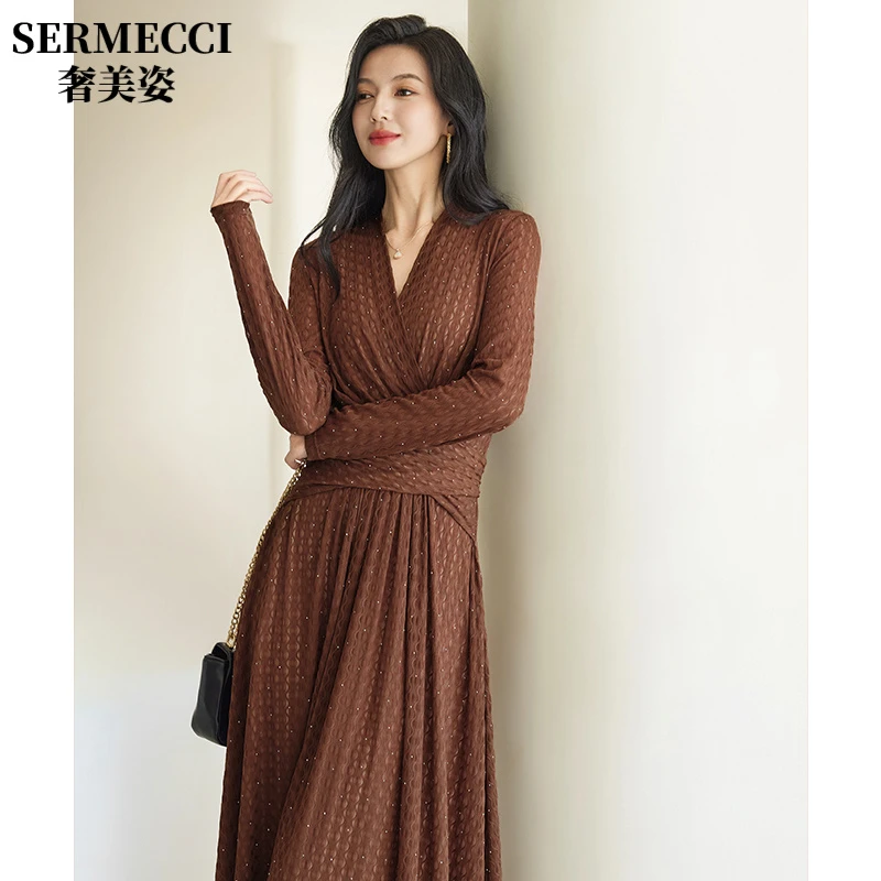 奢美姿美拉德棕色高级感气质洋装女2025秋新款收腰显瘦长袖裹身裙