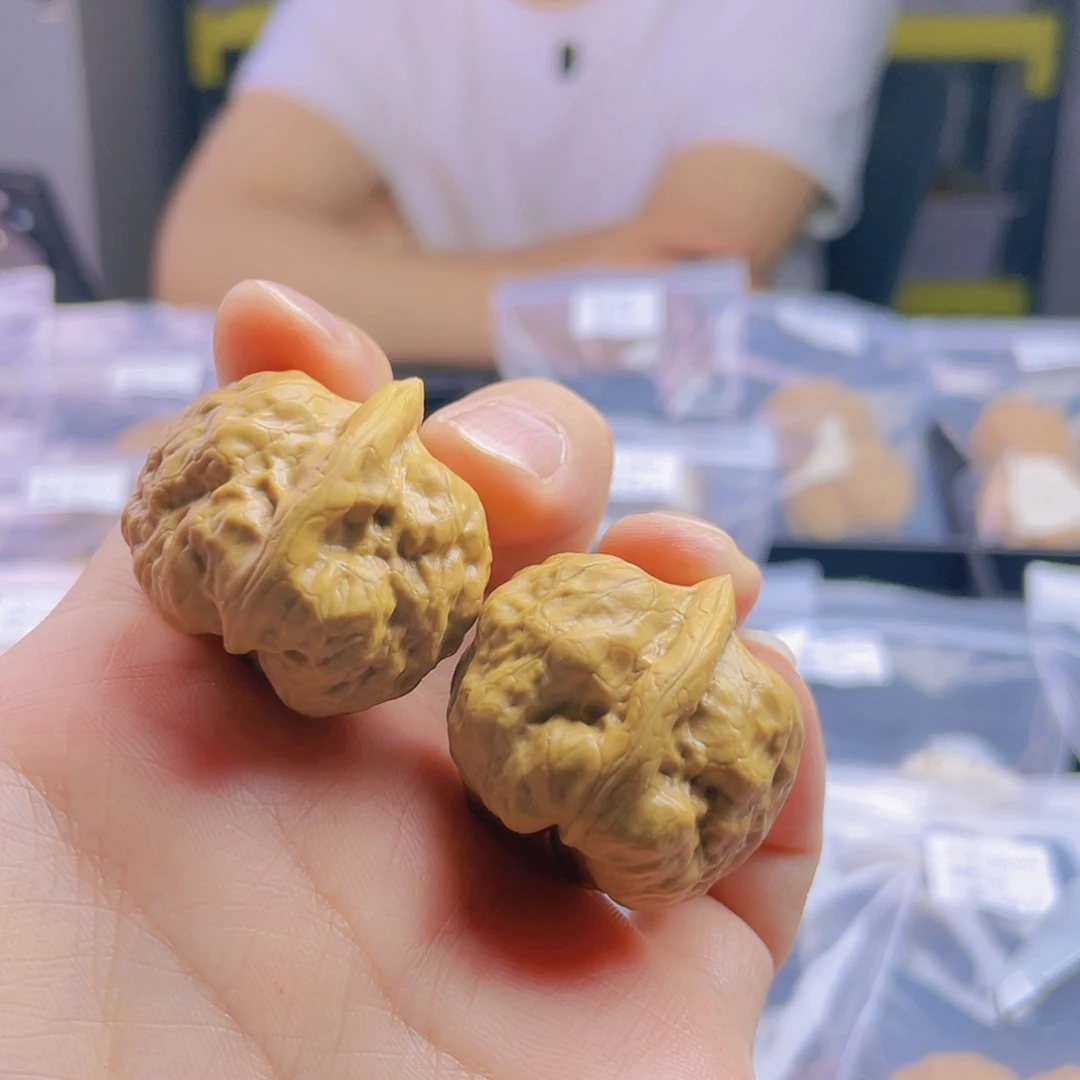 文玩核桃吊坠小**奇古蝉