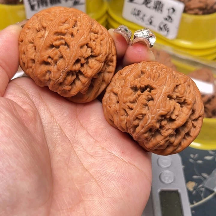 桃核吊坠47-29539-02