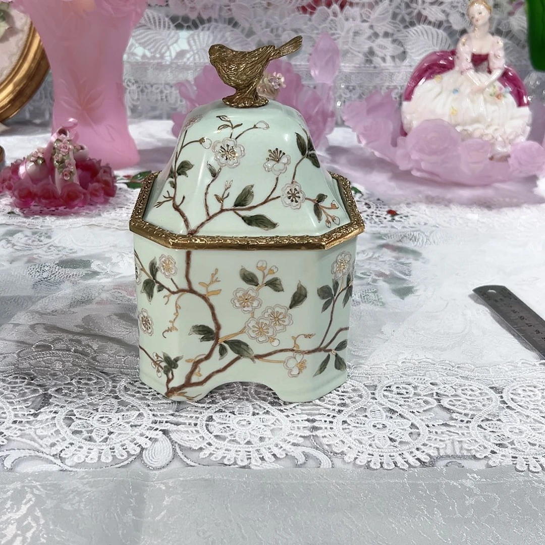 陶瓷F3218铜配瓷鸟语花香盖盒收纳