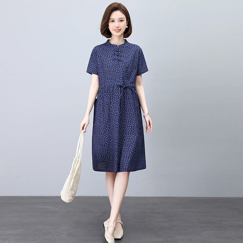 中老年妈妈高端连衣裙女2025夏季新款新中式宽松遮肚纯棉碎花裙子