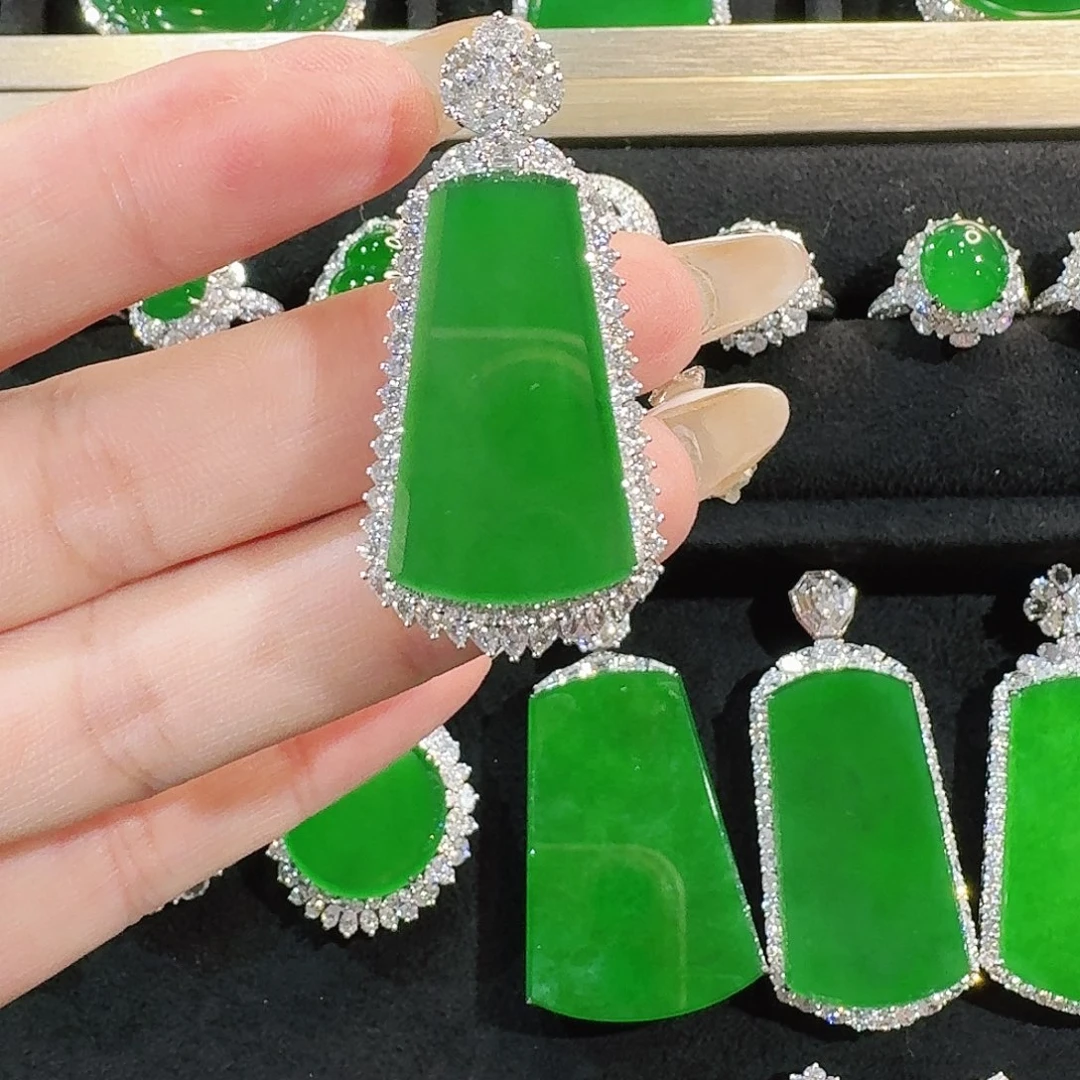 翡翠18K金镶嵌吊坠(不含链)无事牌