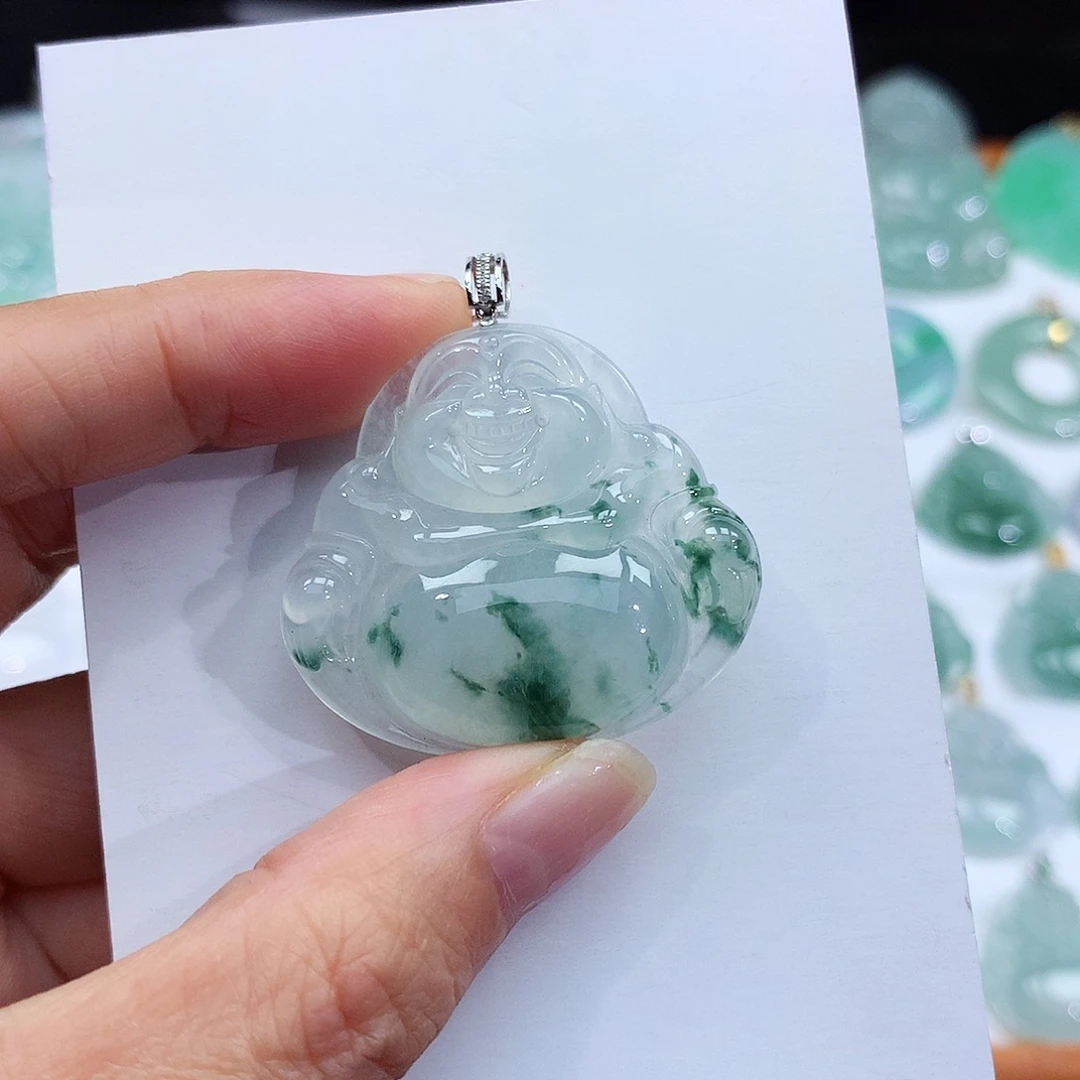 翡翠18K金镶嵌颈饰翡翠吊坠