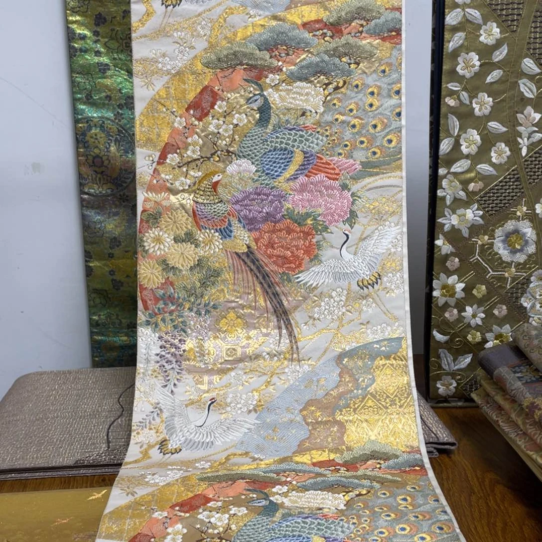 织绣织锦，织锦缎，