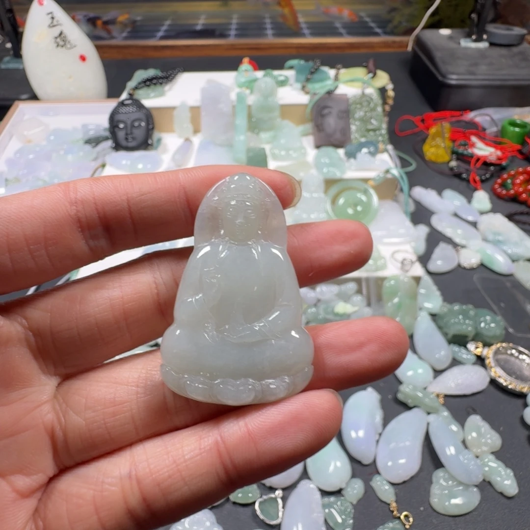 翡翠未镶嵌吊坠(赠链)天然缅甸A货翡翠素衣观音吊坠