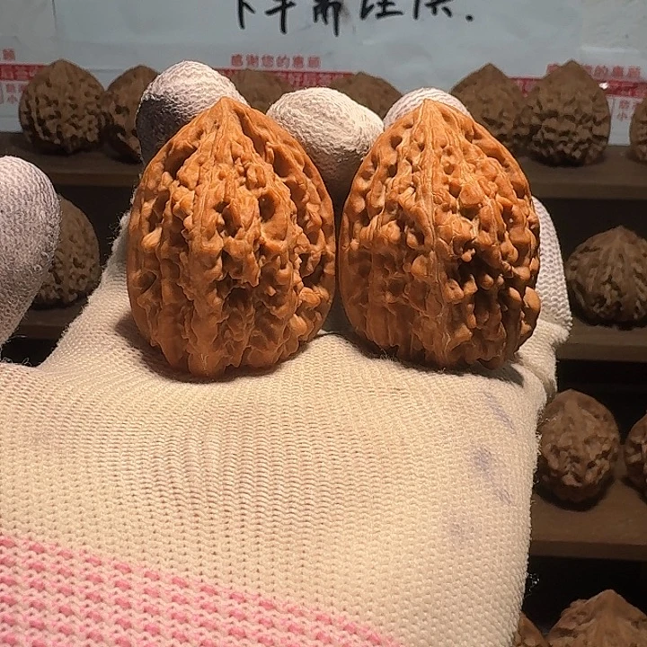 6***8核桃秦岭野生无名鸡心