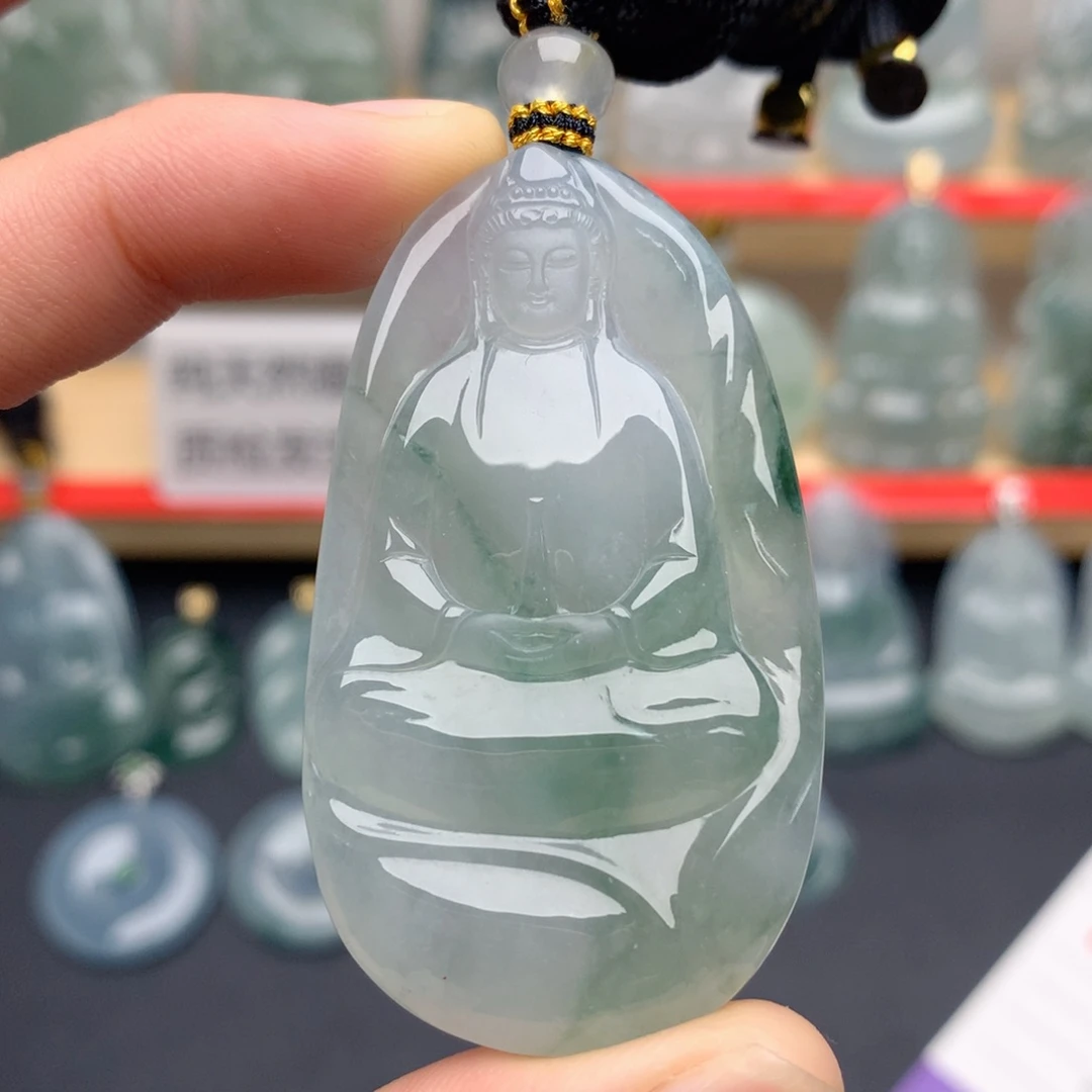 翡翠未镶嵌颈饰素衣