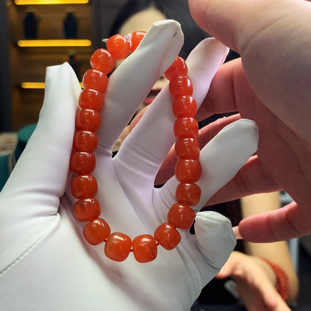 【闪购商品】南红玛瑙10m m未镶嵌老型手串