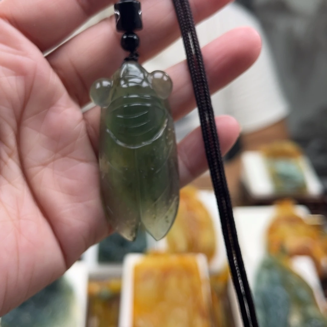 岫玉未镶嵌挂件挂件